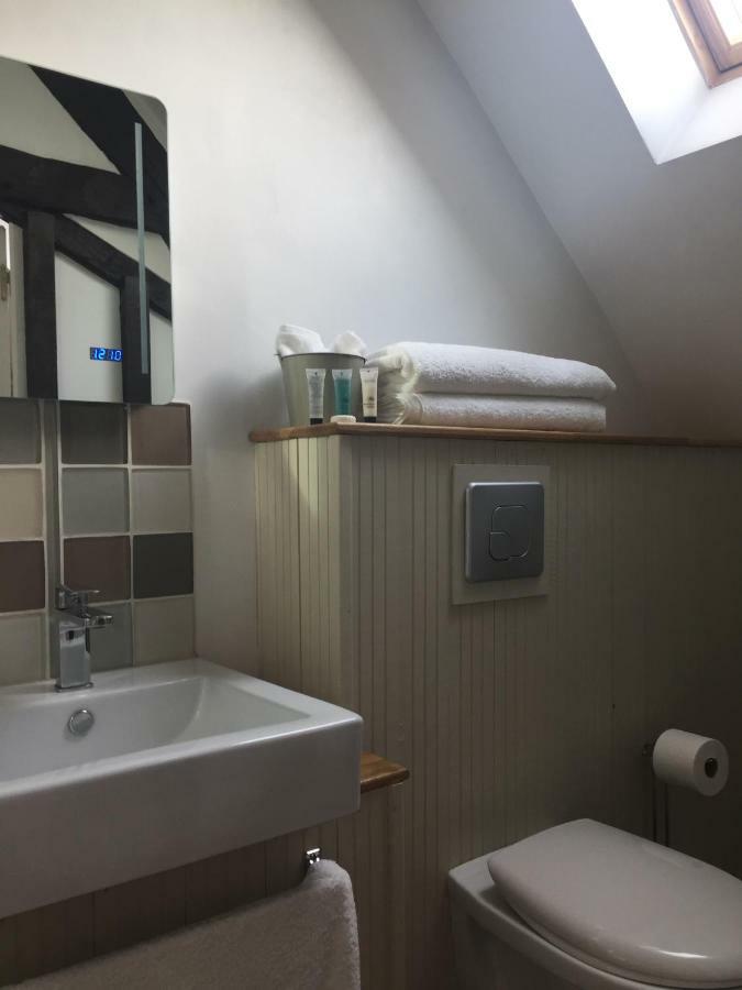 No 3 Route De Lingramiere Bed & Breakfast La Ferte-Mace Dış mekan fotoğraf