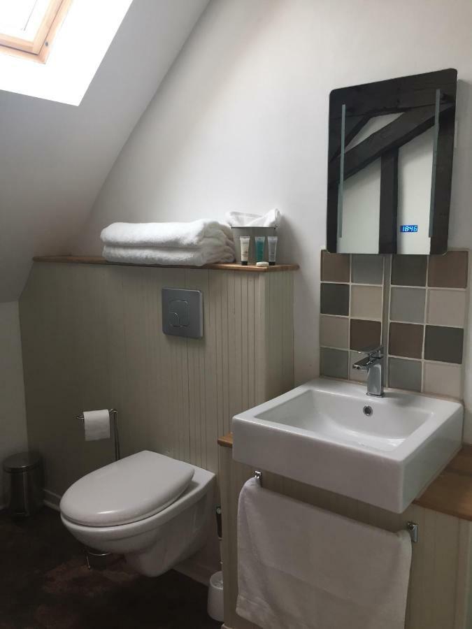 No 3 Route De Lingramiere Bed & Breakfast La Ferte-Mace Dış mekan fotoğraf